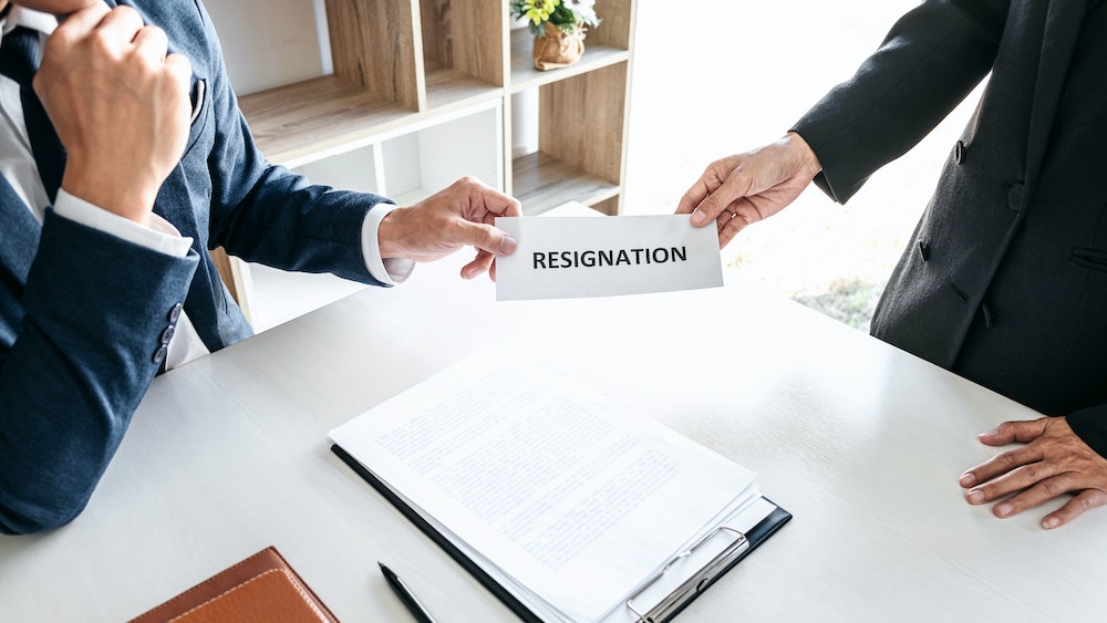 Rédiger une lettre de démission : conseils et astuces pour une démarche réussie