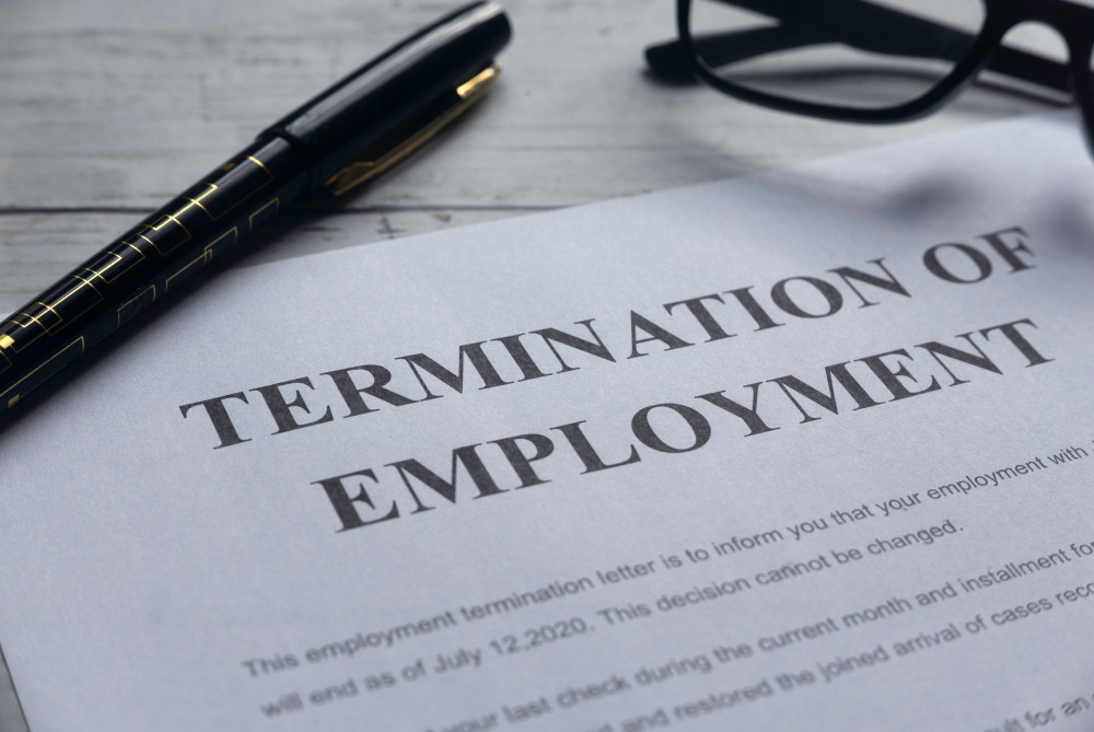 Rompre un contrat CDD saisonnier : les conditions, procédures et conséquences